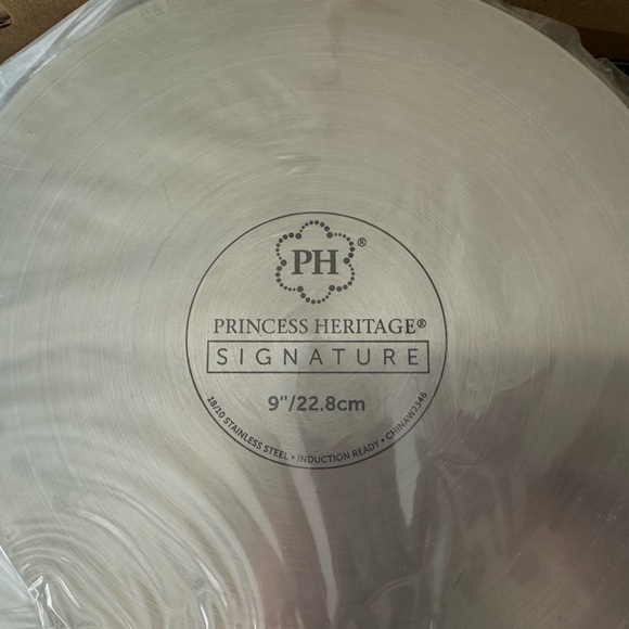 Princess House  9" Nonstick Griddle with Glass Lid / New in Box - Picture 2 of 5